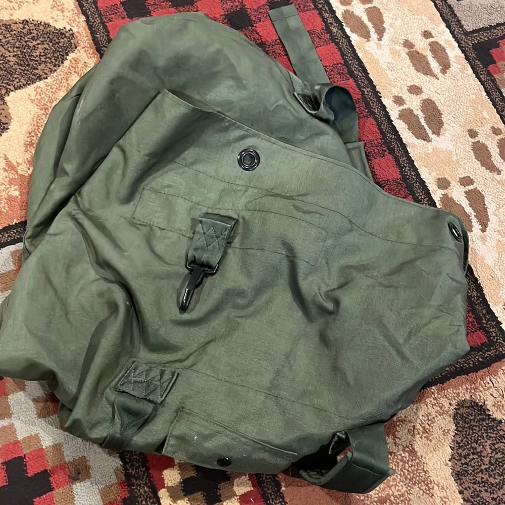 Vintage army duffel bag